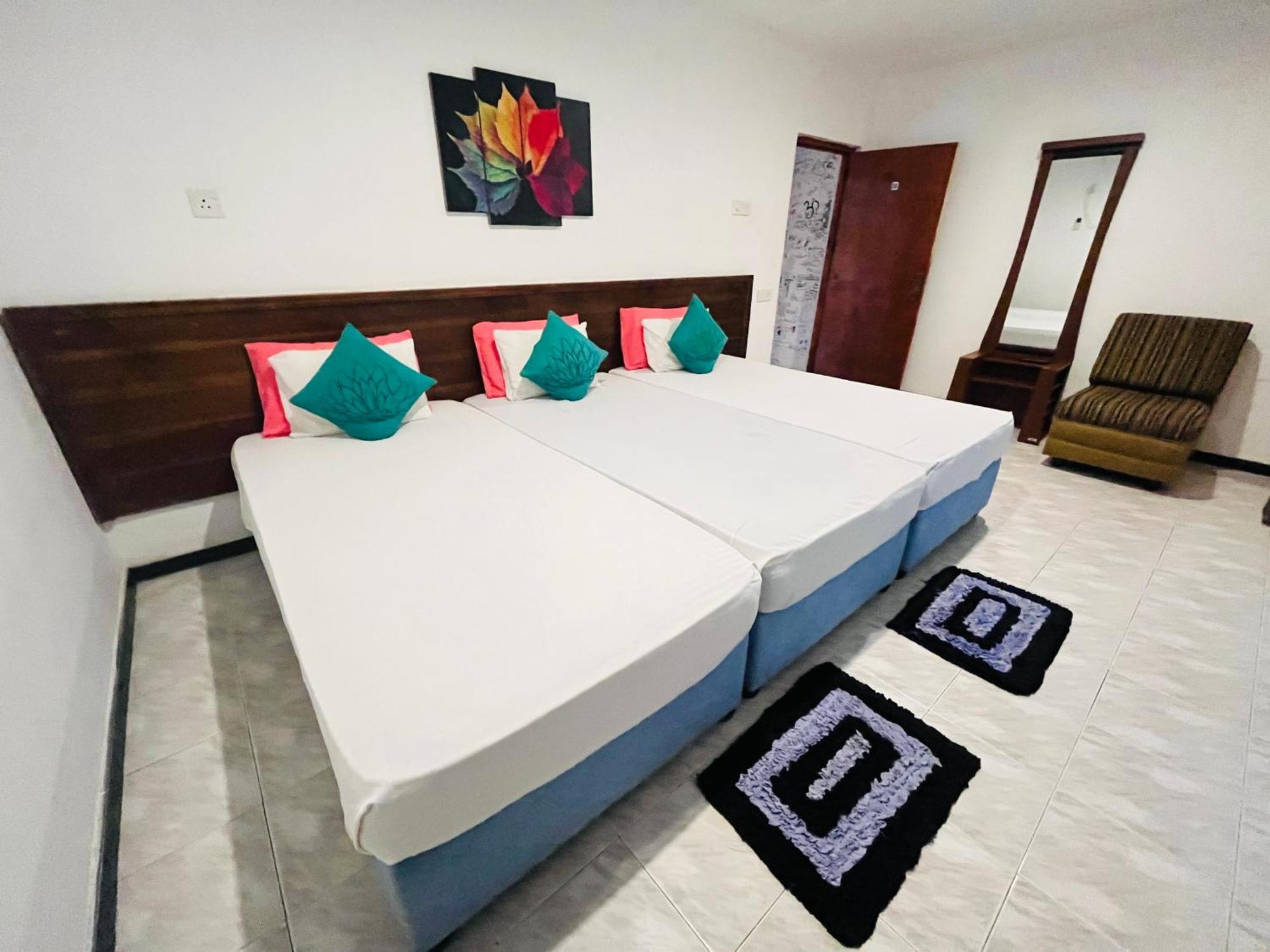 Tishan Holiday Resort Polonnaruwa Room photo