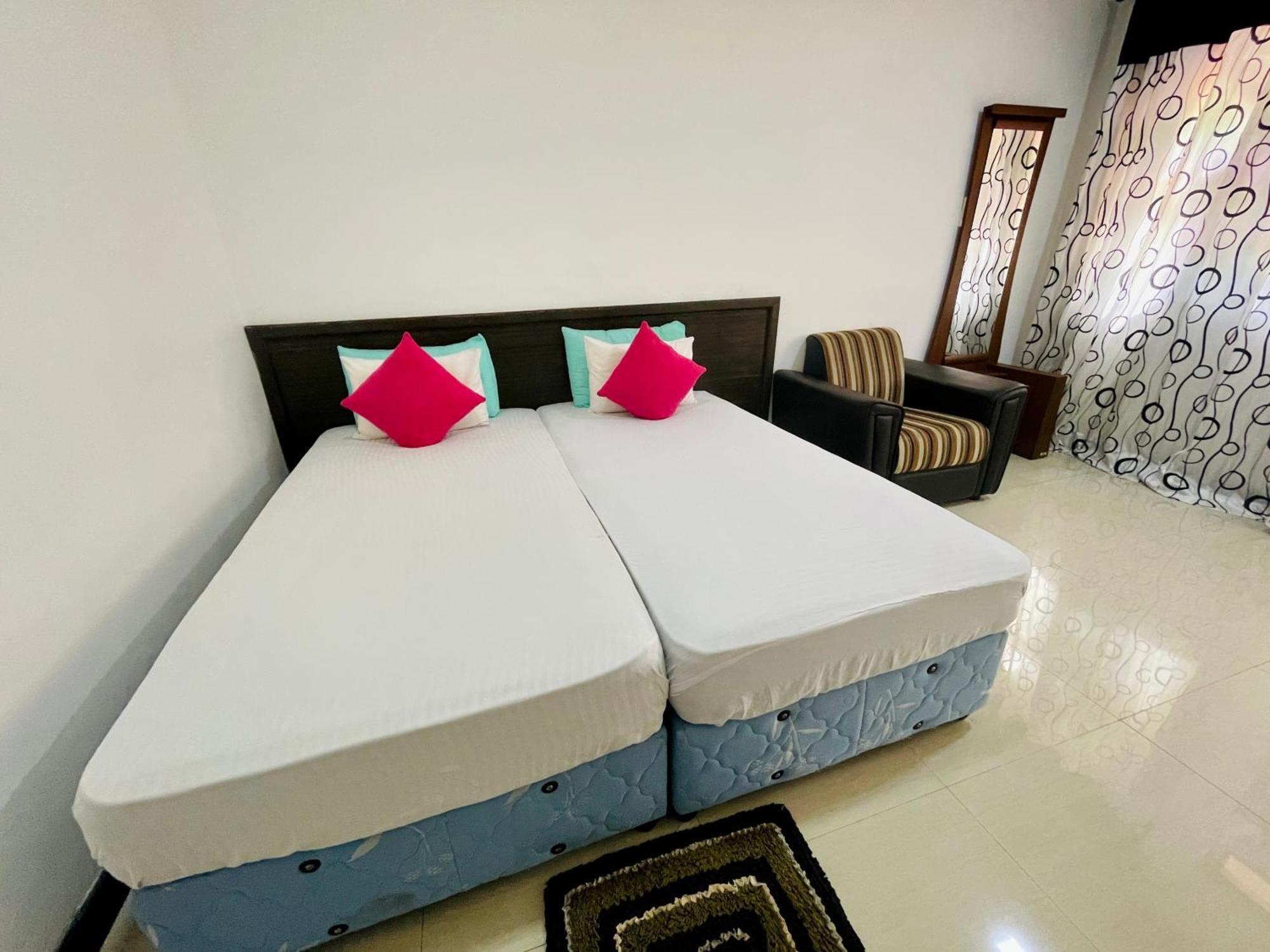 Tishan Holiday Resort Polonnaruwa Room photo