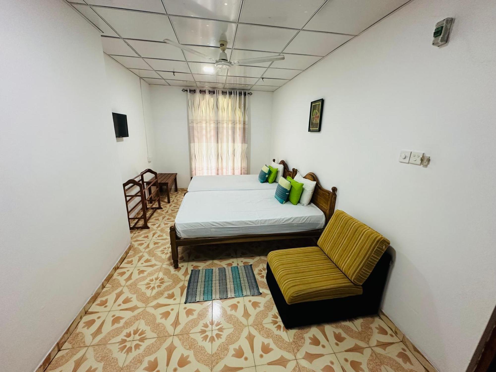 Tishan Holiday Resort Polonnaruwa Room photo